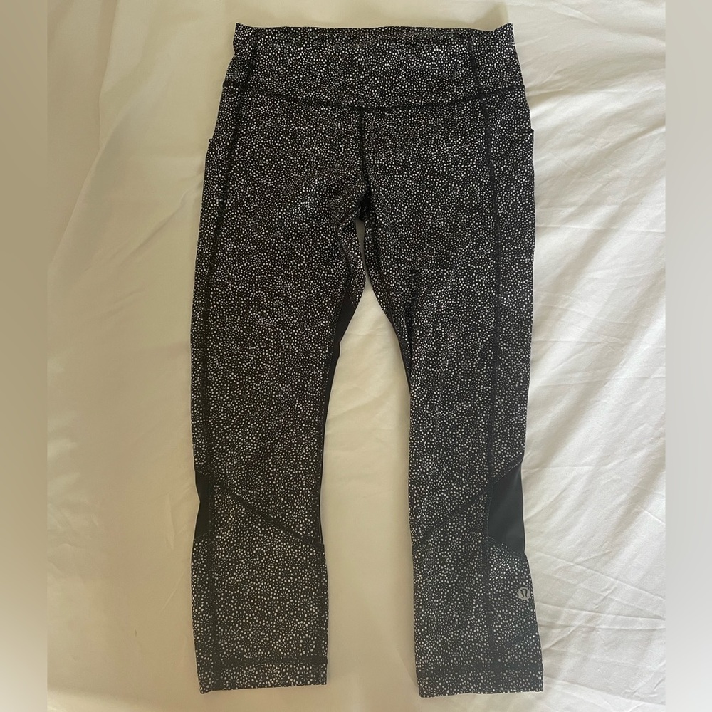Lululemon leggings size 6